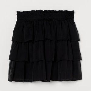 (NWT) H&M - black tiered ruffle chiffon mini skirt (small)